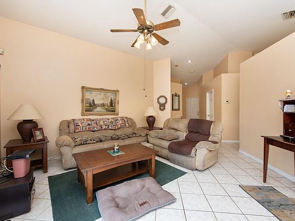 3rd image of 834 Rocky Mountain Ct
