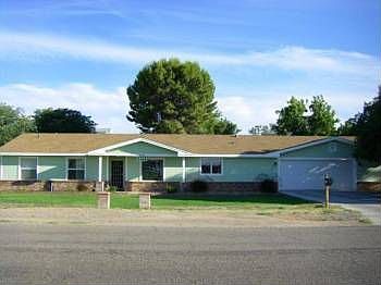 1st image of 8135 W Country Gables Dr
