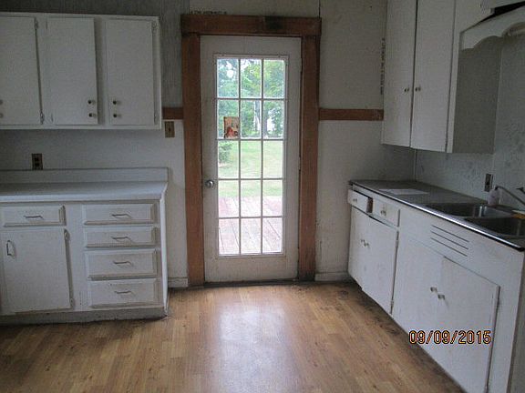 5th image of 56 W Park Dr