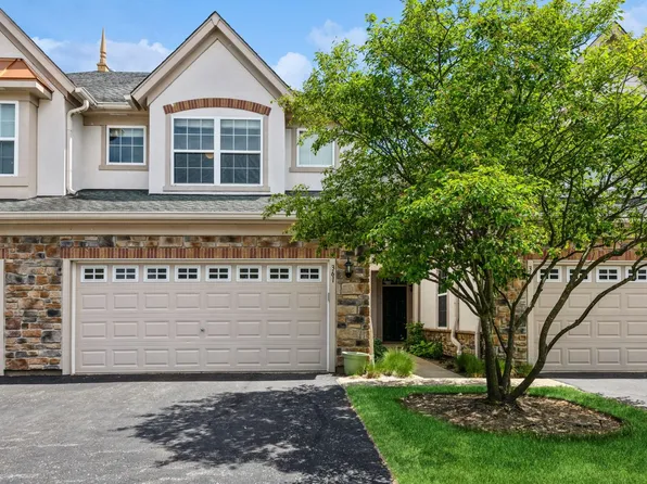 361 Shadow Creek Dr, Vernon Hills, IL 60061