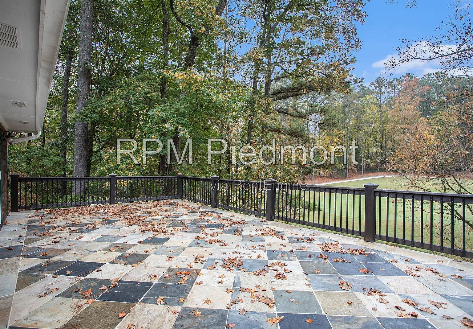 5 bed, 3.0 bath, 3086 sqft, $4,500 — Photo 4