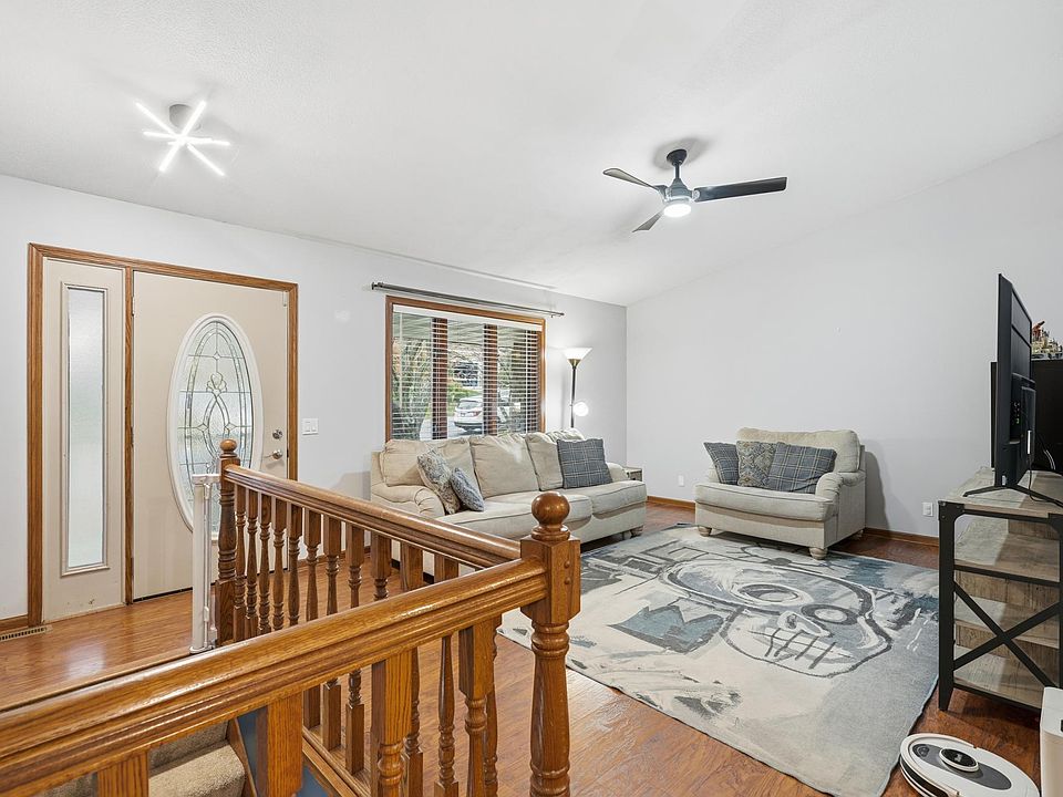 7910 Banks Path, Inver Grove Heights, MN 55077 | Zillow