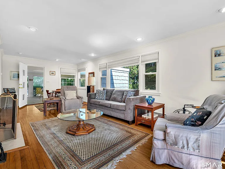 71 Beach Ave — Photo 6