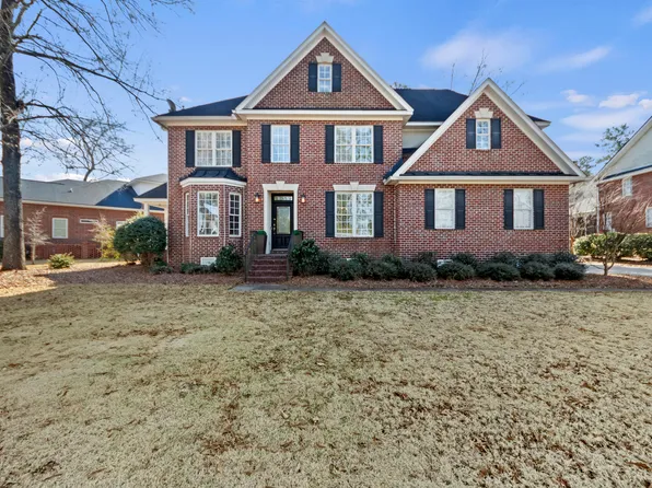 8704 E Fairway Woods Cir, North Charleston, SC 29420