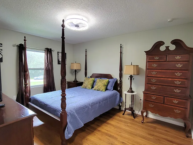 654 Madrid Dr — Photo 12