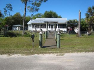 275 Wetappo Dr, Wewahitchka, FL 32465