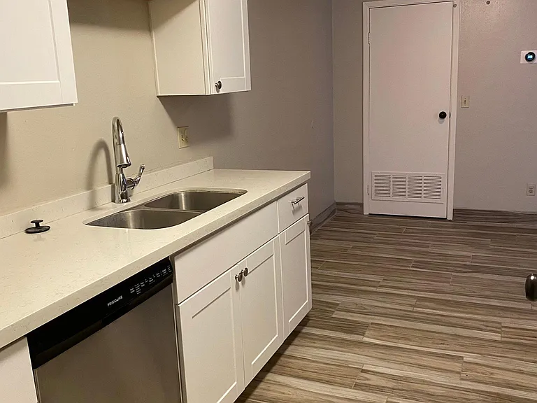 3511 E Baseline Rd #1018 — Photo 6