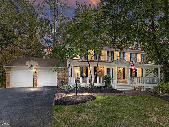 3rd image of 8461 Rushing Creek Ct