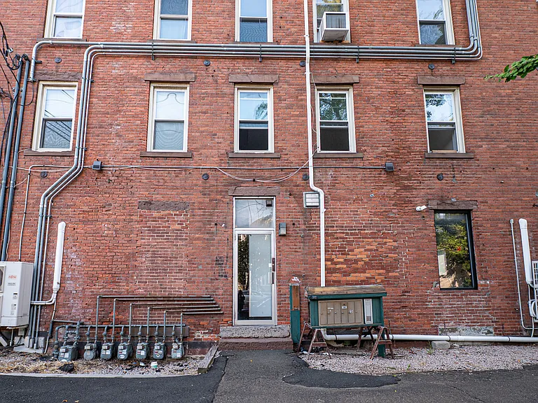 175 Humphrey St #2 — Photo 15