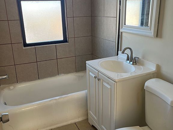 5th image of 6455 S Richmond St #2916-2