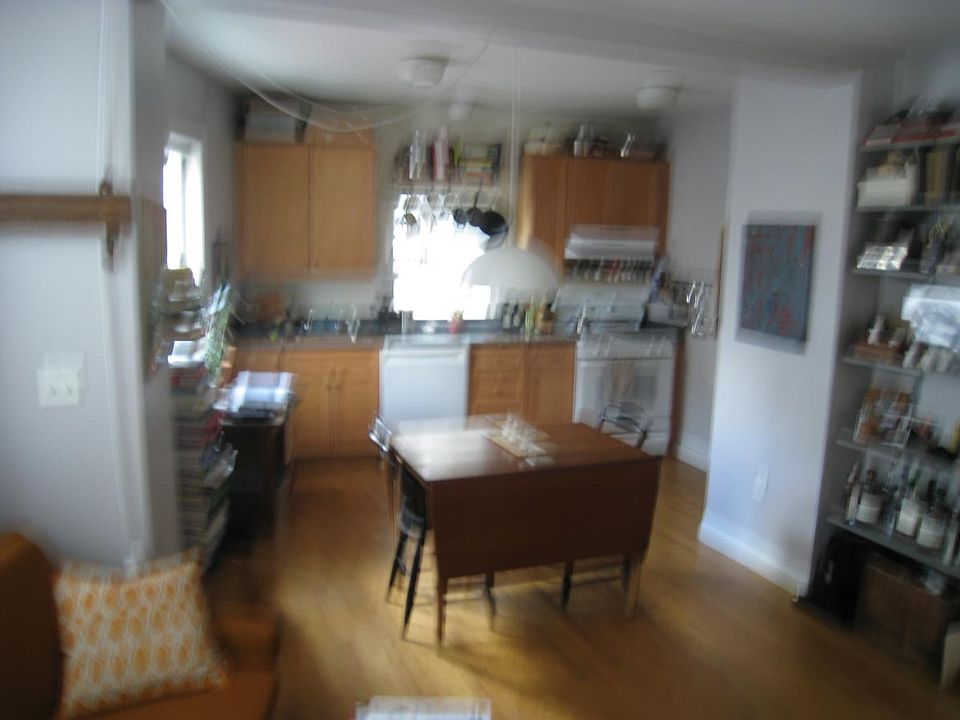 Building Photo 3