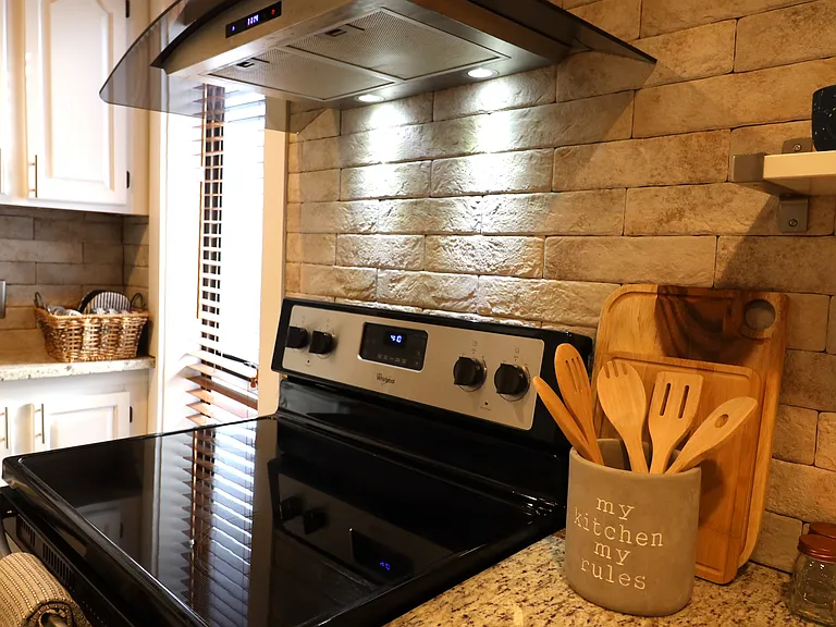 4792 Woodspring Dr NE — Photo 15