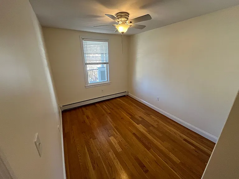 17 Cutler St — Photo 10