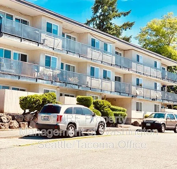 7919 35th Ave SW #103 — Photo 13