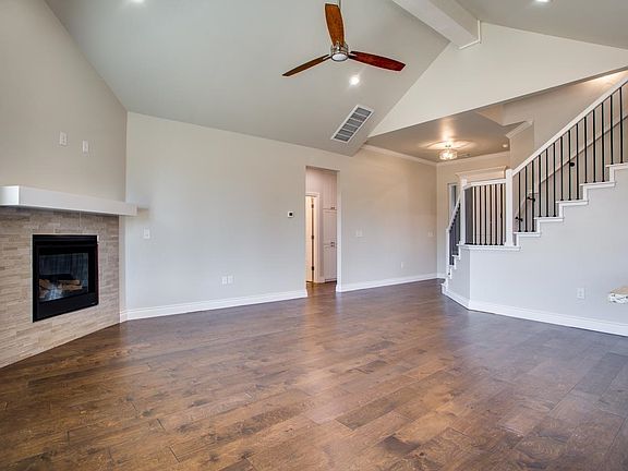 4th image of 1114 Sawgrass Ln