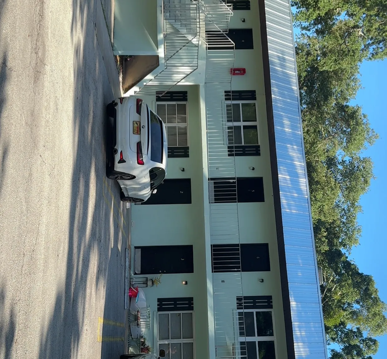 2 bed, 1.5 bath, 850 sqft, $1,500 — Photo 2