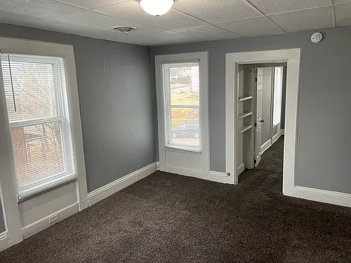 210 S Woodlawn Ave #B Photo 1