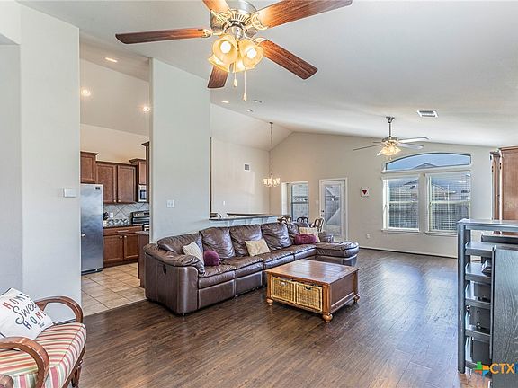 3rd image of 1203 Emerald Gate Dr
