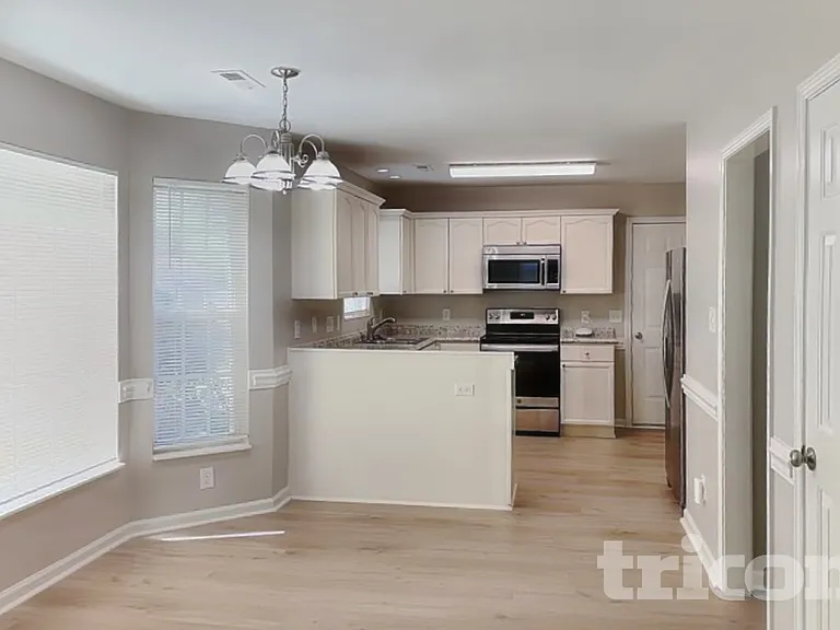 3906 Windsorwood Ct — Photo 6
