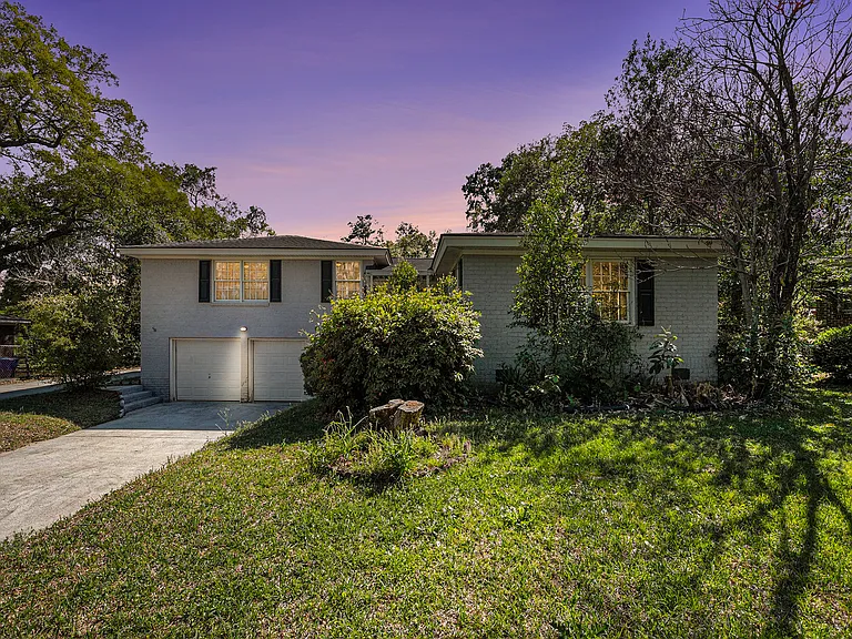 2243 Guerry Ave.