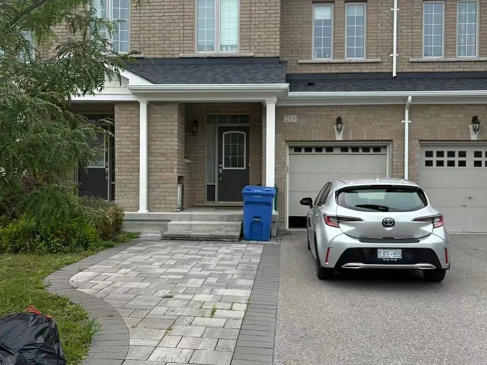 219 Radial Dr