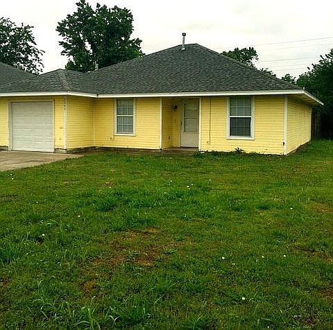 1st image of 3345 E Park Pl