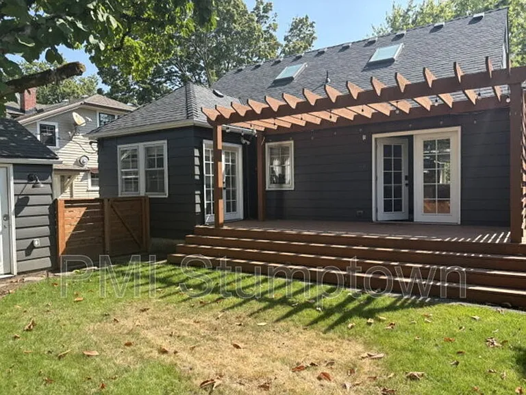 7407 SE 30th Ave — Photo 32