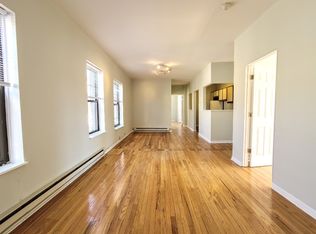 658 W Cornelia Ave #15, Chicago, IL 60657