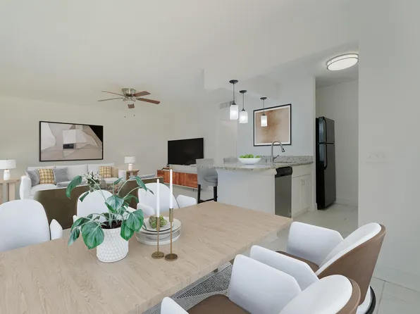 720 Meadows Circle #720, Boynton Beach, FL 33436