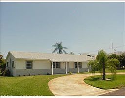 3rd image of 501 SW 27th Ave