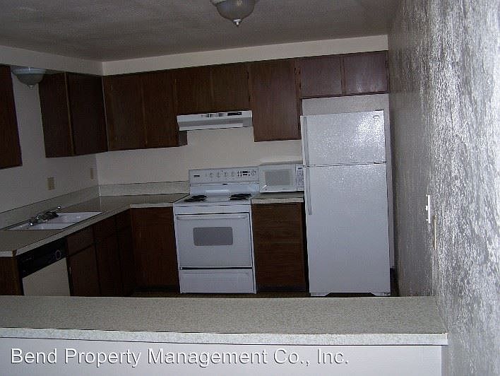 2nd image of 38 SW 15th St APT 03