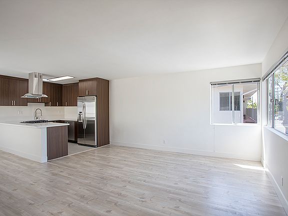 3rd image of 377 W Lexington Dr APT 9