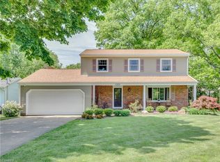 448 Tallwood Dr, Barberton, OH