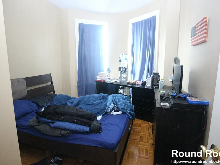 17 Highgate St #16 — Photo 7