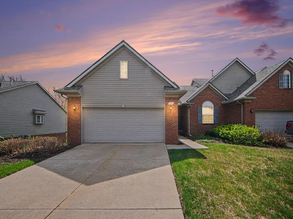 2672 Ambassador Dr, Ypsilanti, MI 48198