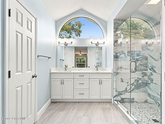 4th image of 5075 Mayflower St
