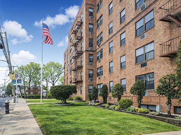 2nd image of 1160 Richmond Rd APT 4G