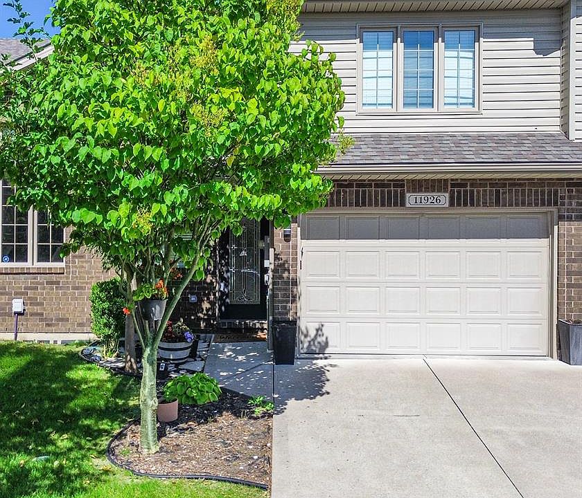 1st image of 11926 Boulder Cres