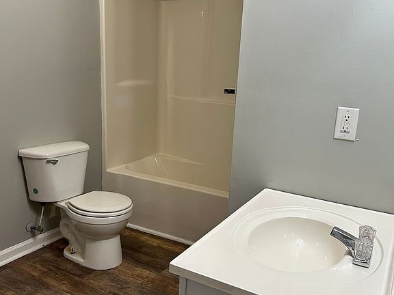 5th image of 601 Casa Ct #617