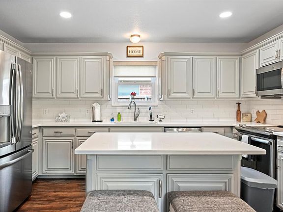 5th image of 2906 Rockford Ct