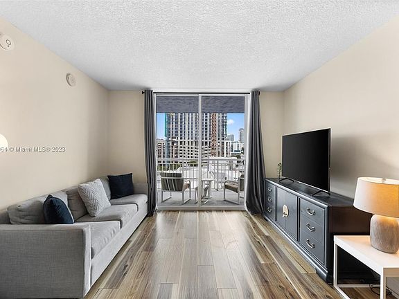 2nd image of 275 NE 18th St APT 710