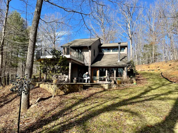 1488 White Church Rd, Fincastle, VA 24090