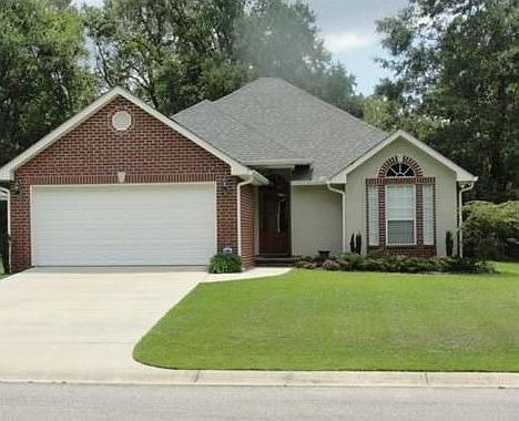 3rd image of 11600 Creekside Cv