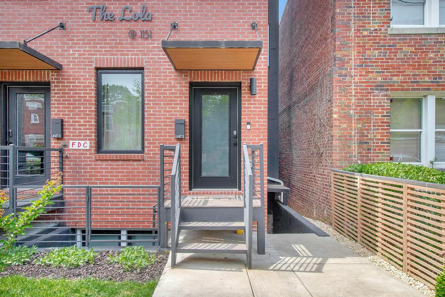 2 bed, 2.5 bath, 1485 sqft, $3,295 — Photo 3