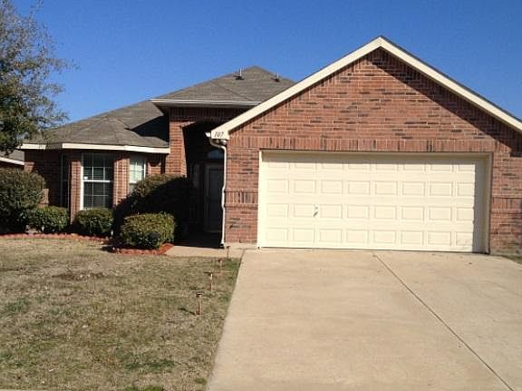 2nd image of 107 Post Oak Dr