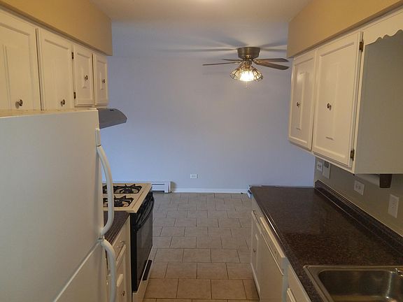 5th image of 125 W 66th St APT 4