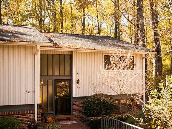 2nd image of 89 Briarview Cir
