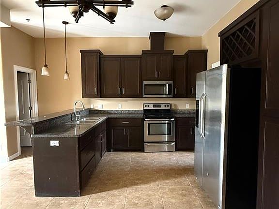 2nd image of 1408 W Fig Ave APT 4
