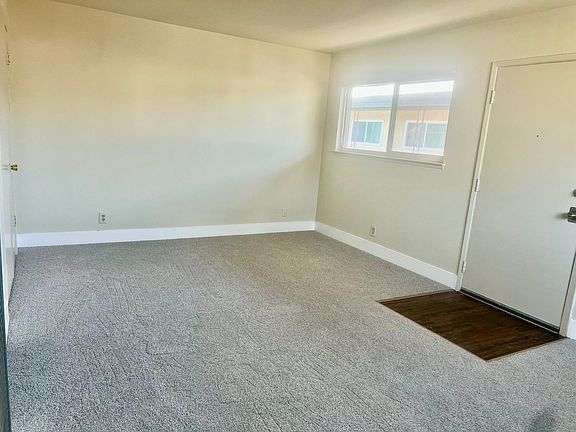 4th image of 1336 Middlefield Rd APT 6