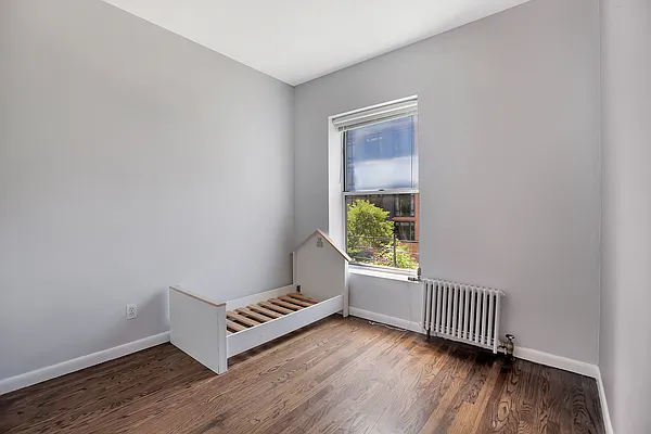 Rented by Corcoran | media 23